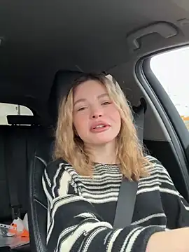 Snapshot of SMELLSEX chatting on 10.12.25 SMELLSEX online show from 10.12.25