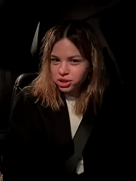 Snapshot of SMELLSEX chatting on 10.18.25 SMELLSEX online show from 10.18.25