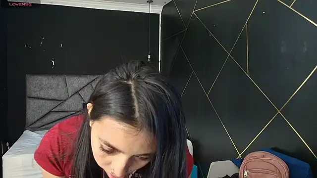 Snapshot of LiaMonroee_ chatting on 10.27.25 LiaMonroee  online show from 10.27.25