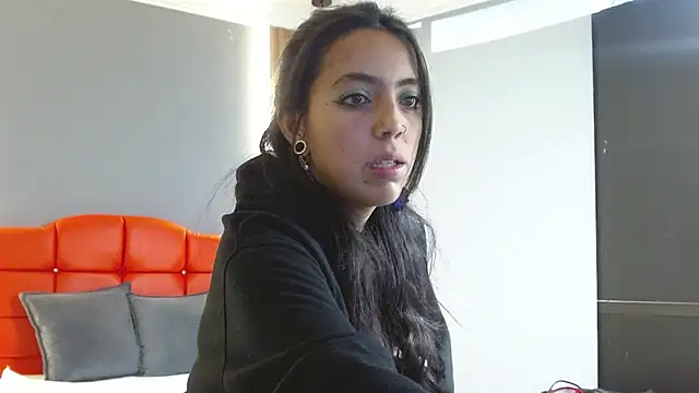 LiaMonroee  online show from 02.11.26