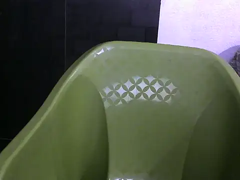 Snapshot of bosemalini chatting on 09.20.25 bosemalini online show from 09.20.25