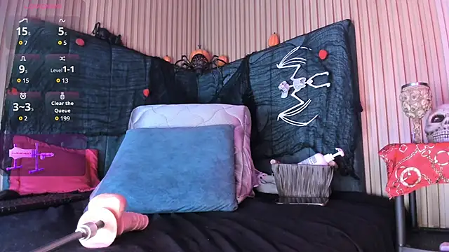 EvelynFoxx- online show from 10.25.25