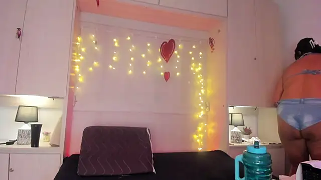 VickyRuiz  online show from 02.21.26