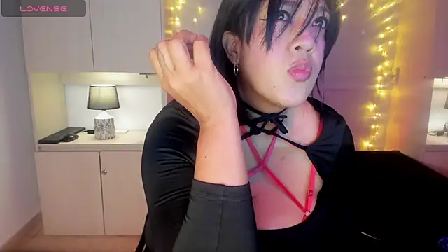 VickyRuiz  online show from 04.18.26