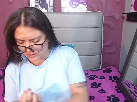 Cailing Zu online show from 10.07.25