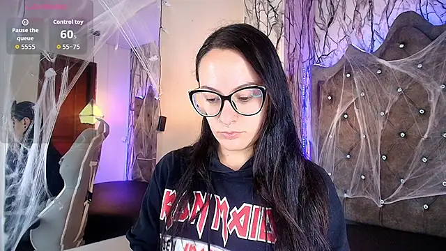 Zami Escobar of online show from 10.27.25