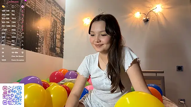 KiraVelvet online show from 09.12.25