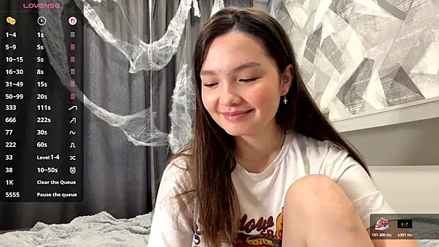 KiraVelvet online show from 11.02.25