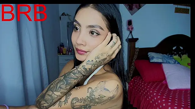 mia yireth online show from 12.23.25