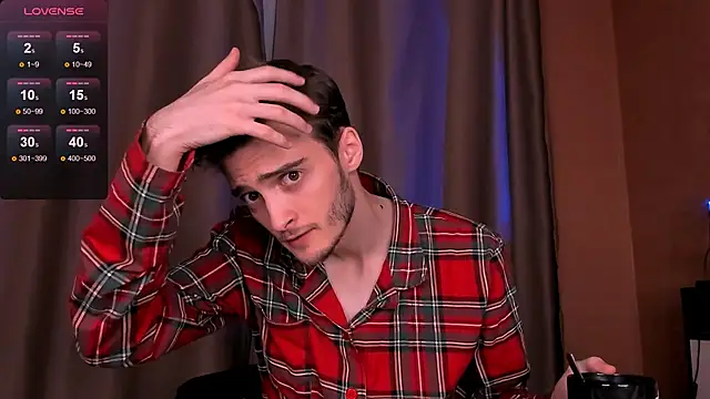 Snapshot of spider____man chatting on 10.24.25 spider    man online show from 10.24.25