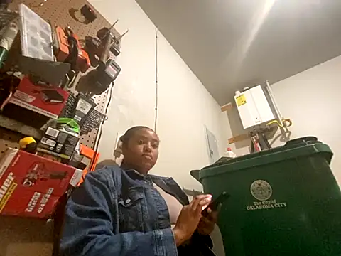 princesslivv online show from 10.21.25