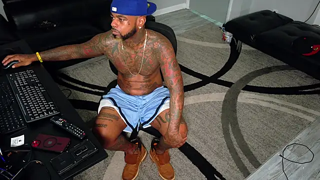 SLANGONDEMHOES online show from 10.10.25