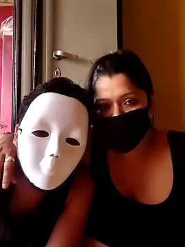 Snapshot of Hottie_couple69 chatting on 09.24.25 Hottie couple69 online show from 09.24.25