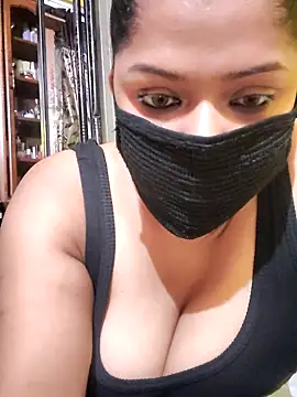 Snapshot of Hottie_couple69 chatting on 10.11.25 Hottie couple69 online show from 10.11.25