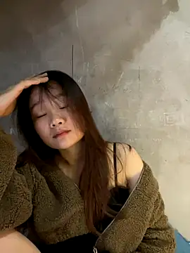 Snapshot of Hinne07 chatting on 11.18.25 Hinne07 online show from 11.18.25