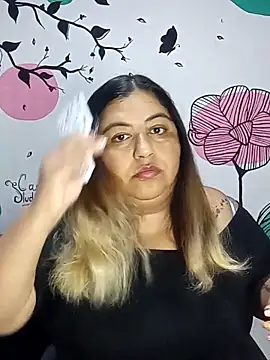 curvy diva  online show from 09.15.25