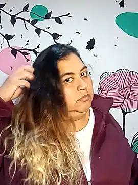 curvy diva  online show from 10.26.25