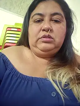 curvy diva  online show from 12.20.25