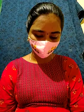 mini-queen online show from 10.19.25