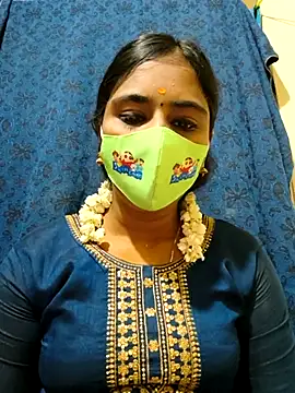 mini-queen online show from 11.15.25