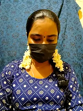 mini-queen online show from 11.24.25