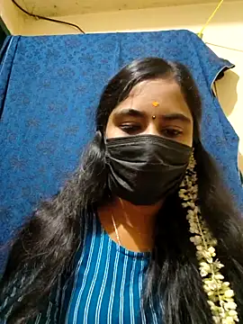 mini-queen online show from 12.18.25