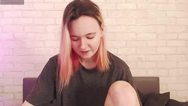 Ericha Stone online show from 04.03.26