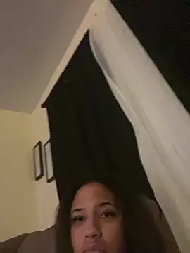 StylishEchium online show from 03.03.26