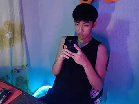 Make your ladyxx online show from 10.23.25