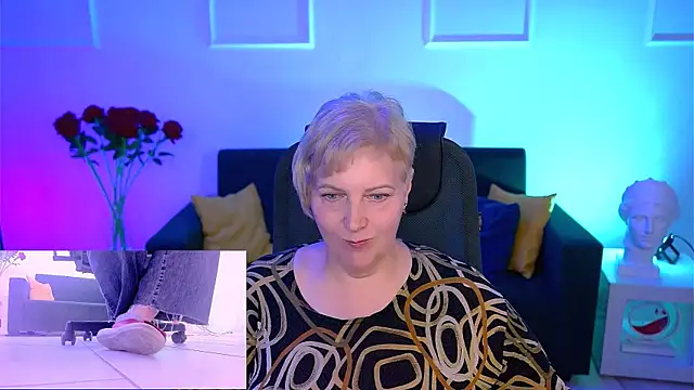 MaryMogan online show from 10.07.25