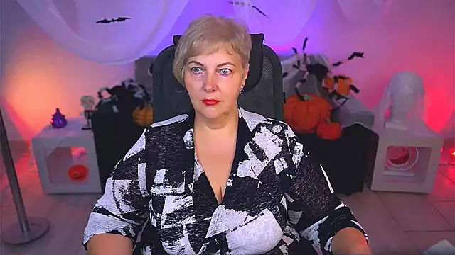 MaryMogan online show from 10.23.25