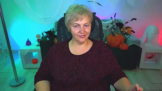 MaryMogan online show from 10.24.25