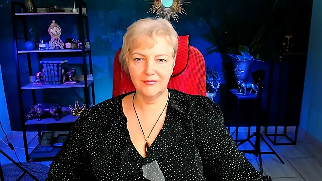 MaryMogan online show from 10.27.25