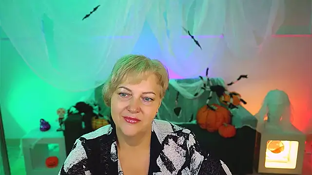 MaryMogan online show from 10.30.25