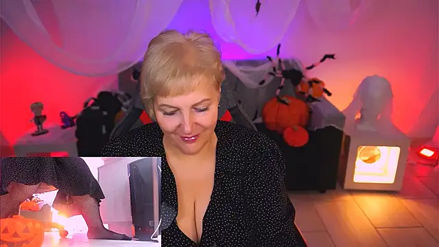 MaryMogan online show from 10.31.25