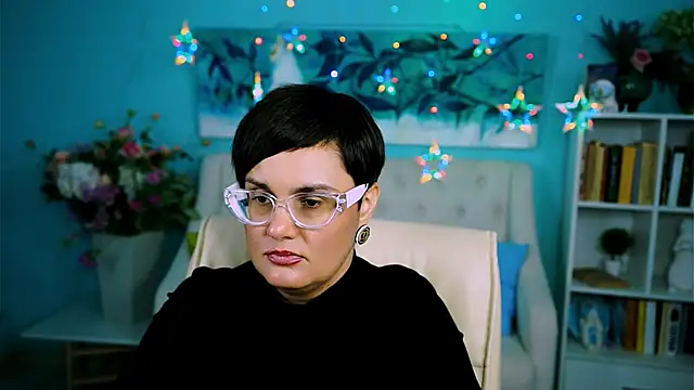 LauraDavidsons online show from 10.02.25