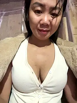 Snapshot of Binjt chatting on 10.14.25 Binjt online show from 10.14.25