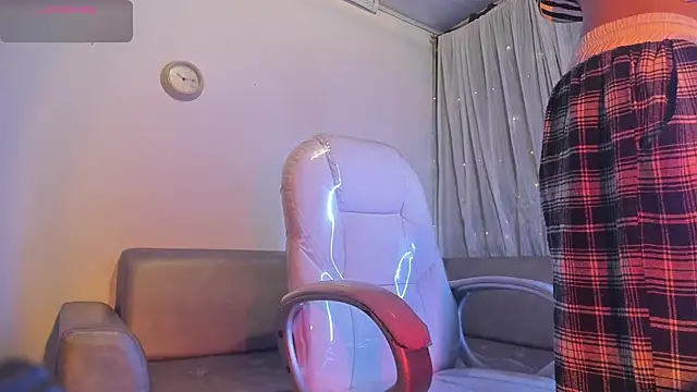 Angeel of lust online show from 10.26.25