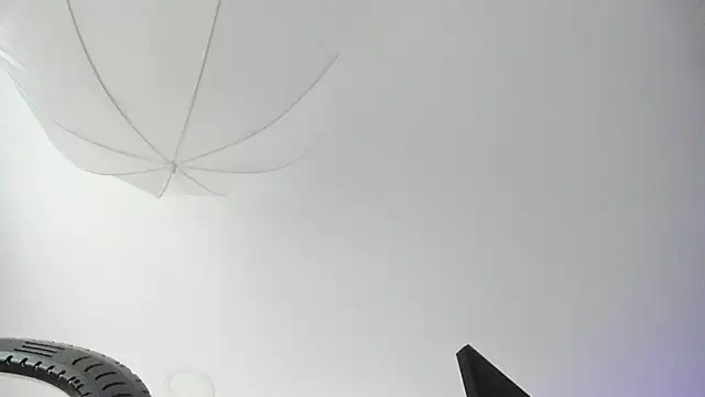 Emilywillis8 online show from 10.17.25