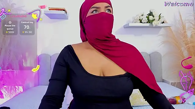 Kadira  online show from 10.06.25