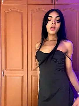 VeronicaSaenzx online show from 11.30.25