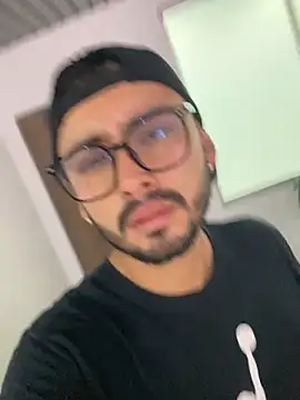 cristopher wallacee online show from 10.31.25