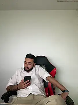 cristopher wallacee online show from 11.11.25