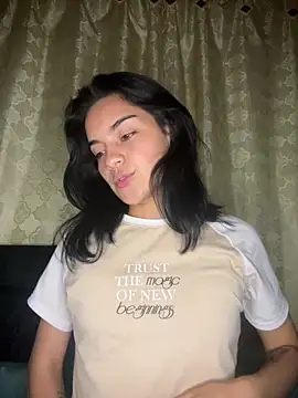 Snapshot of blinkiii_ chatting on 09.26.25 blinkiii online show from 09.26.25