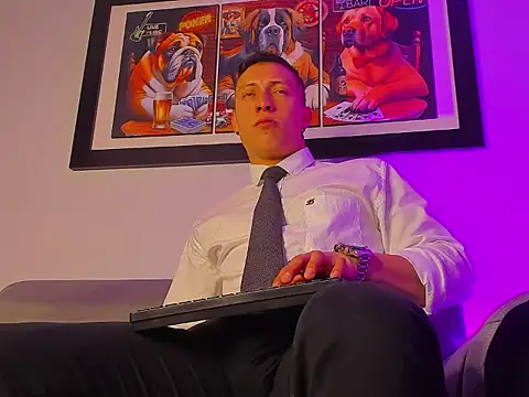 Snapshot of Masster_ares_ chatting on 09.15.25 Masster ares online show from 09.15.25
