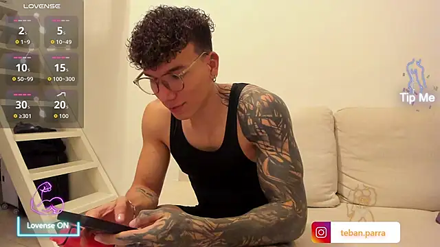 Snapshot of estebandi_do chatting on 03.26.26 estebandi do online show from 03.26.26