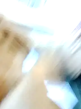 Snapshot of malteejat chatting on 10.28.25 malteejat online show from 10.28.25