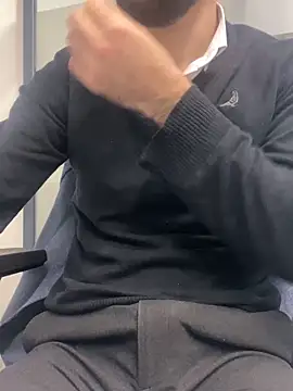 Snapshot of speddy34 chatting on 12.15.25 speddy34 online show from 12.15.25