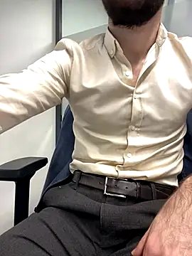 Snapshot of speddy34 chatting on 12.23.25 speddy34 online show from 12.23.25