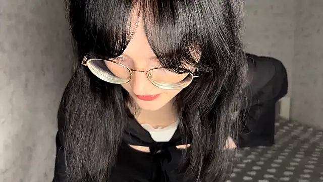 FakeLamb online show from 10.24.25